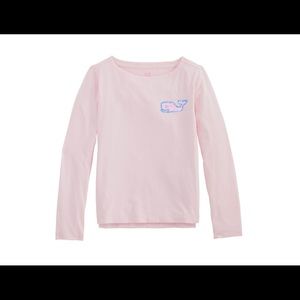 Vineyard vines tee